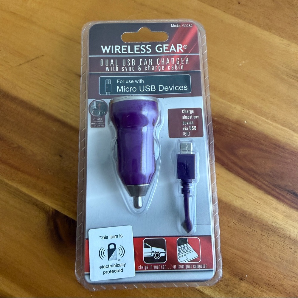 Wireless Gear dual usb car charger & sync charger cable 6 feet